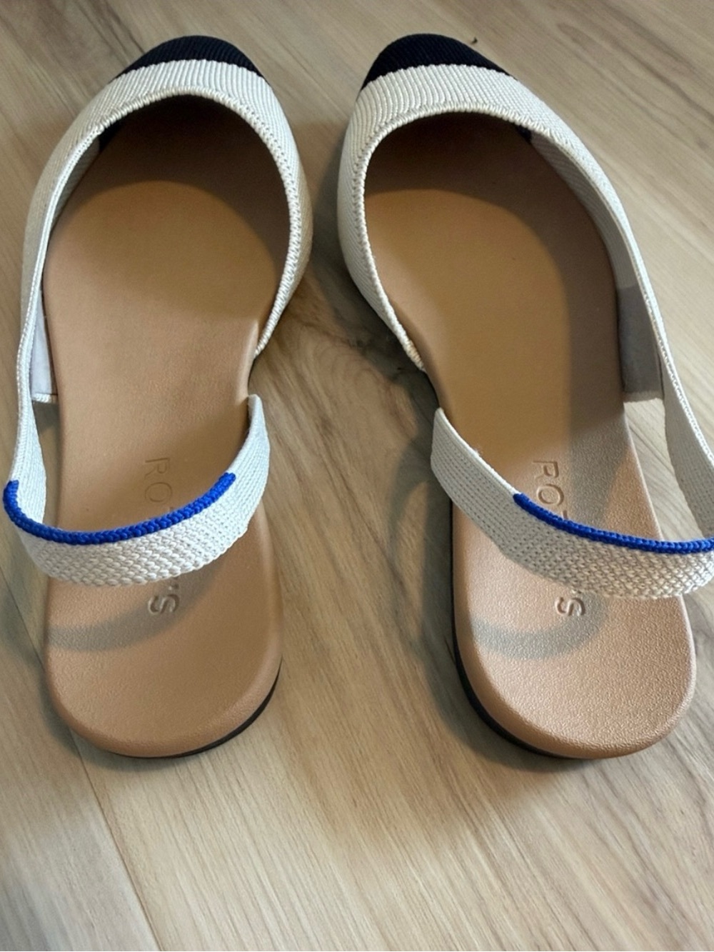 Rothy's Two-Tone Knit Pointed Toe Sling Flats in Cream and Black Size 7.5 - Picture 4 of 5